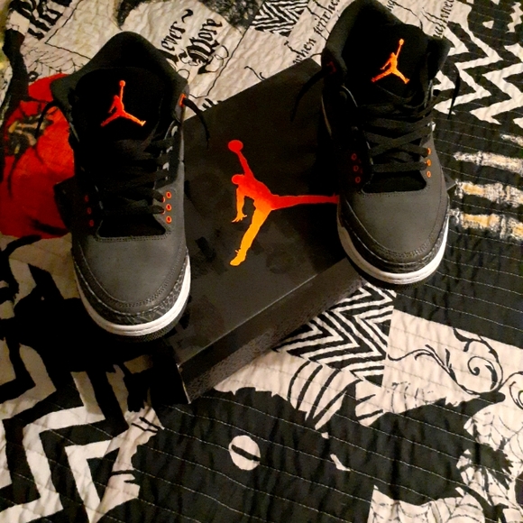 Jordan 3 fear pack 10.5 - Picture 1 of 4